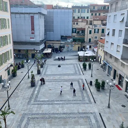 - A Due Passi * Sanremo