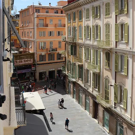 - A Due Passi * San Remo